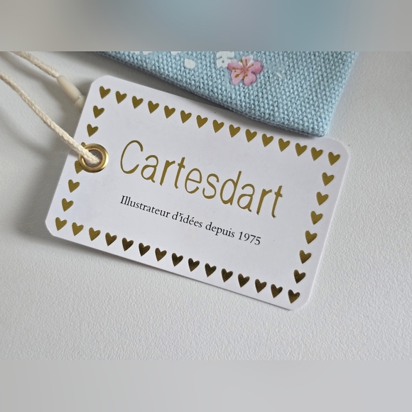 Beautiful Small Coin Purse with Small Size Tiny Dragonfly Bracelet - Picture 2 of 12